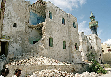 Die Ruine eines zerstörten Hauses